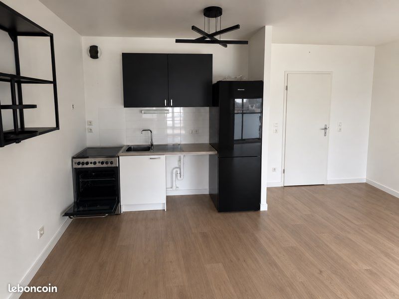 Appartement 2 pièces 47 m² · à Bois-Colombes · 47 m² · 1 050 €/mois