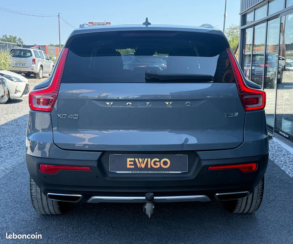 VOLVO XC40 1.5 T3 165 2WD GEARTRONIC INSCRIPTION LUXE Bva - ATTELAGE ESCAMOTABLE ELECTIQUEMENT (image 4)