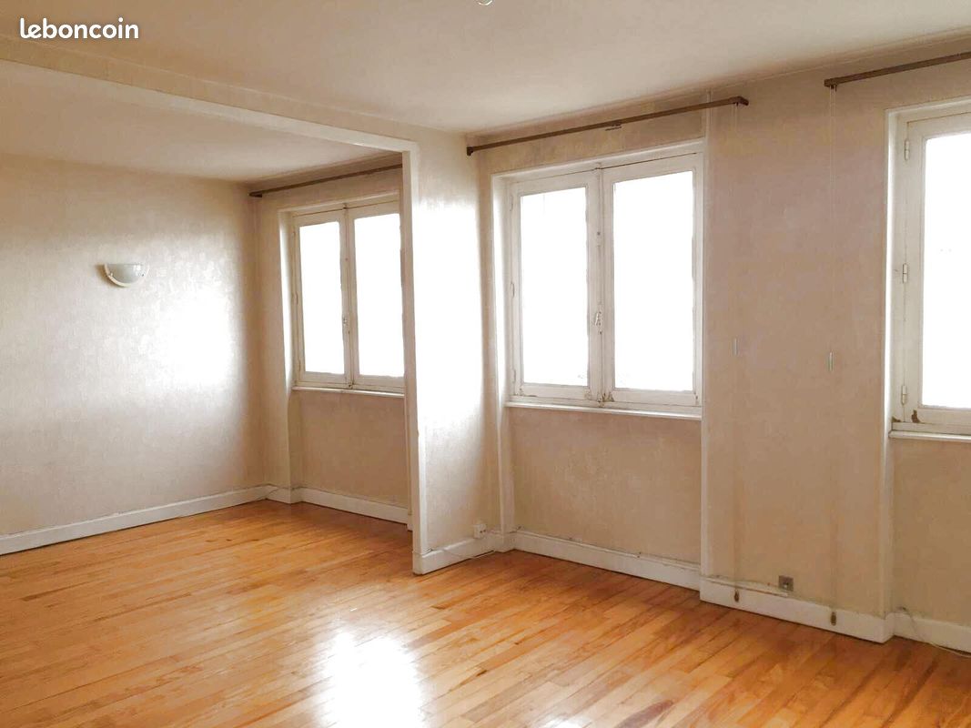 Appartement 3 pièces 69 m² · à Clermont-Ferrand · 69 m² · 120 000 €