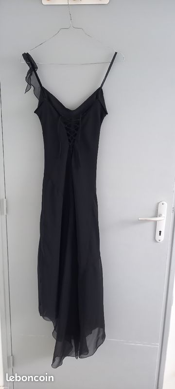 Robe noire de soirée taille 36 (image 2)