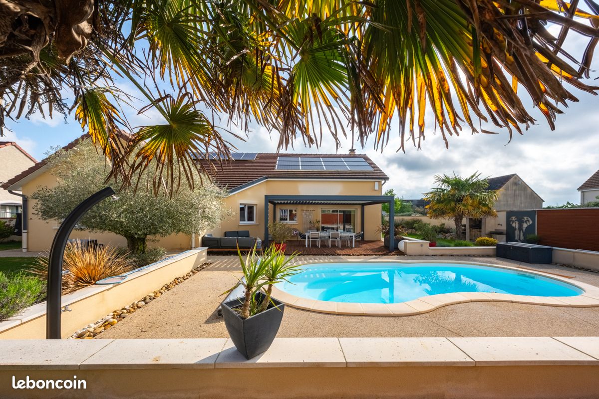 Maison 5 pièces 146 m² · à Rouvres-en-Plaine · 146 m² · 499 000 €