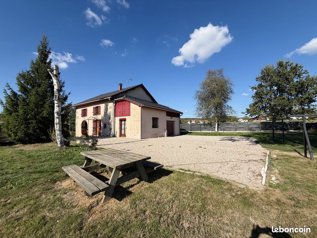 Maison 4 pièces 123 m² · à Bellefontaine · 123 m² · 730 €/mois