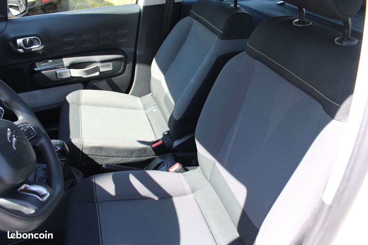 Citroen C3 III AFFAIRE 1L6 HDI 100 CV FEEL BUSINESS GPS 3D ATTELAGE RE USB BLUETOOTH RÉGULATEUR (image 11)
