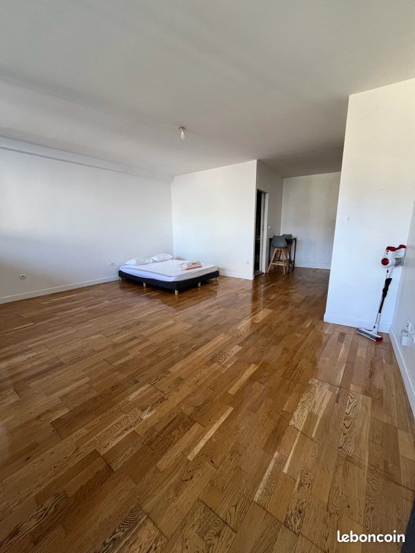 Appartement 1 pièce 36 m² · à Bourges · 35,7 m² · 500 €