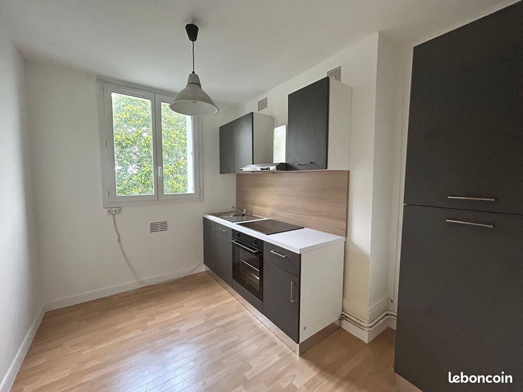 Appartement 3 pièces 70 m² · à Quimper · 70 m² · 715 €/mois