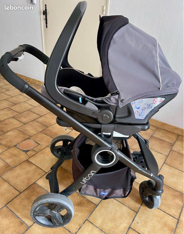 Poussette Chicco urban plus Équipement bébé