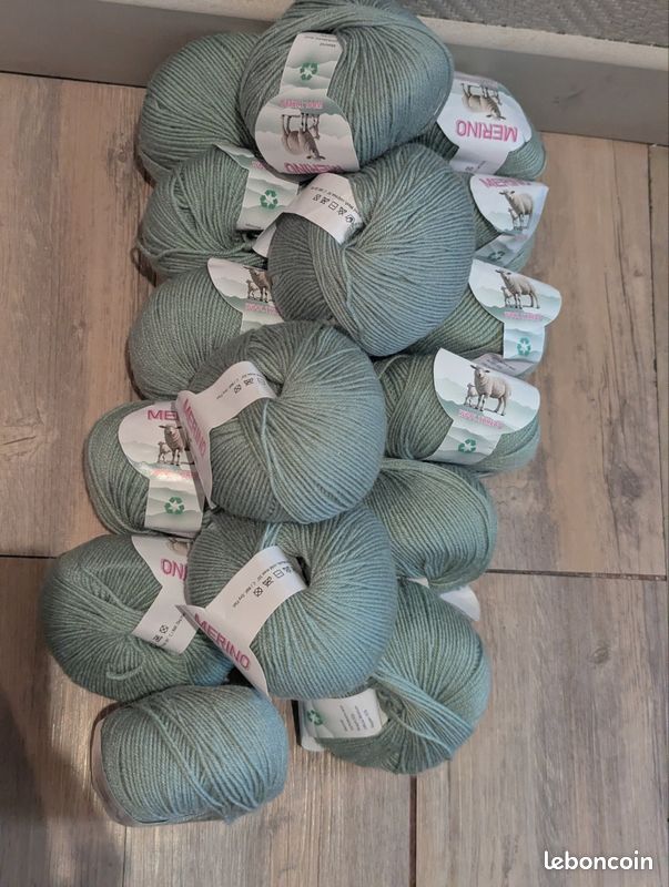 Lot de 15 pelotes de laine (image 1)