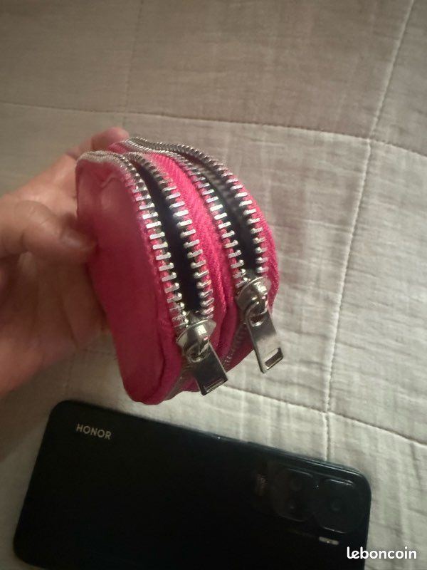 Magnifique, ensemble d’accessoires, assorti dans les tons rose, fuchsia et paillettes ultra pratique pour le quotidien ou les cours (image 11)