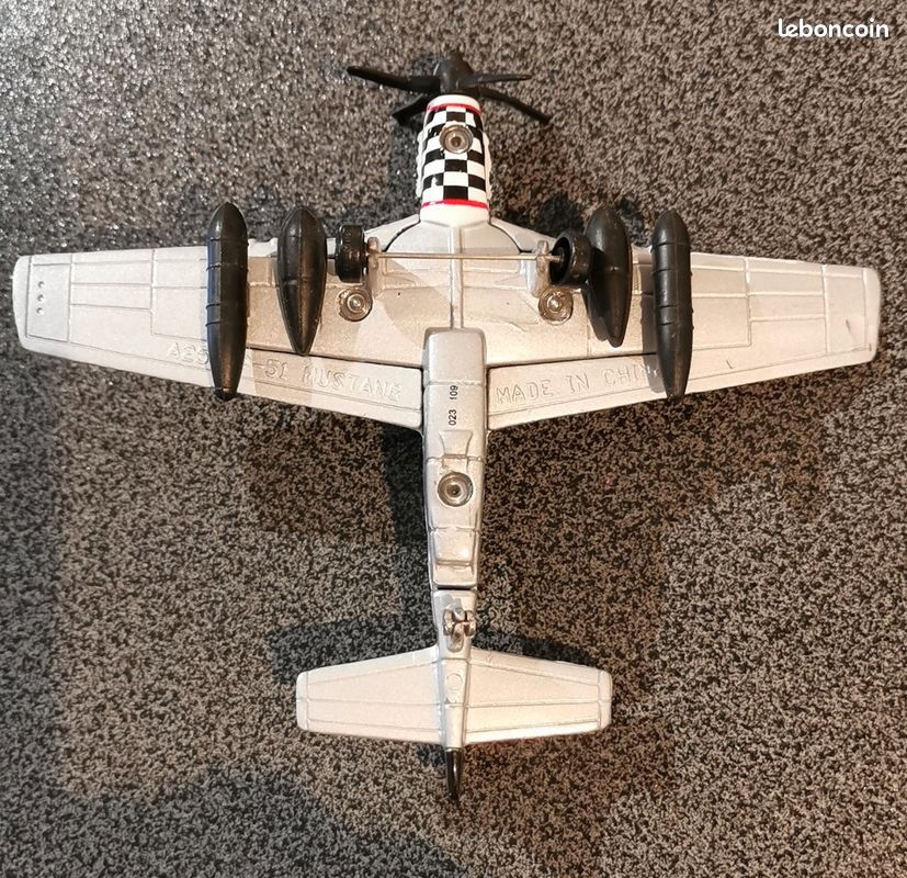 Petit avion Mustang P-51 (image 7)
