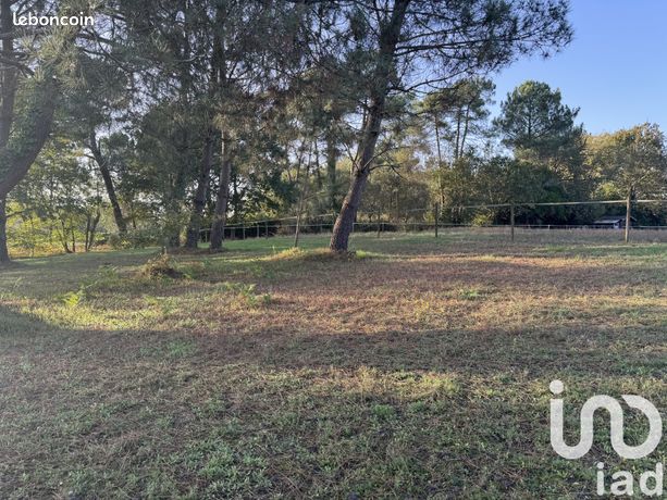 Terrain 3095 m² Montendre