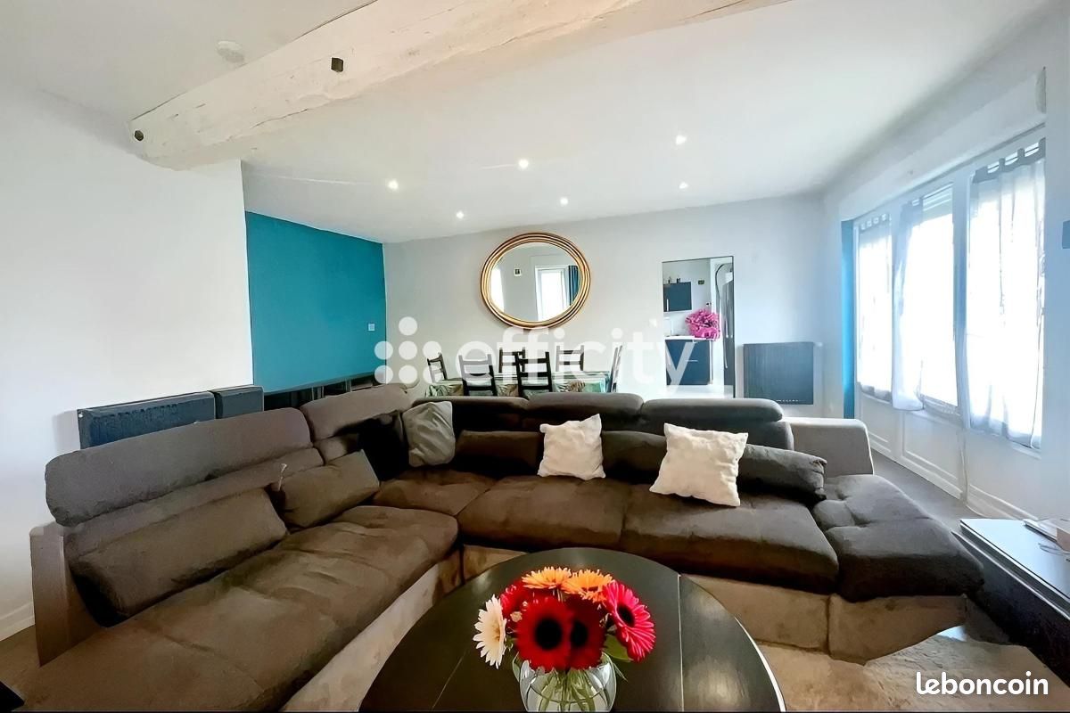 Maison 4 pièces 110 m² · à Saint-Amant-de-Boixe · 110 m² · 159 000 €
