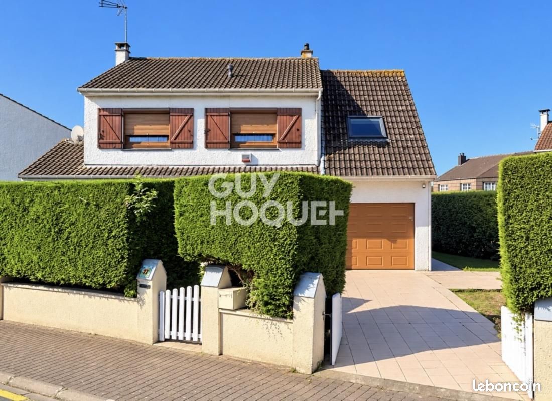 Maison 6 pièces 121 m² · à Coquelles · 121 m² · 302 000 €
