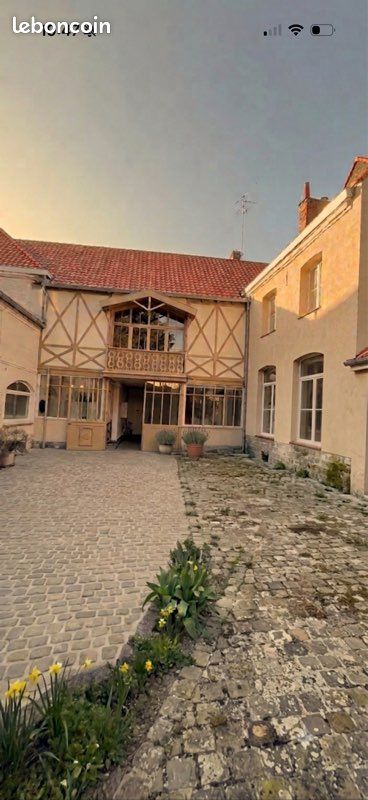 Maison 9 pièces 300 m² · à Douai · 300 m² · 600 000 €