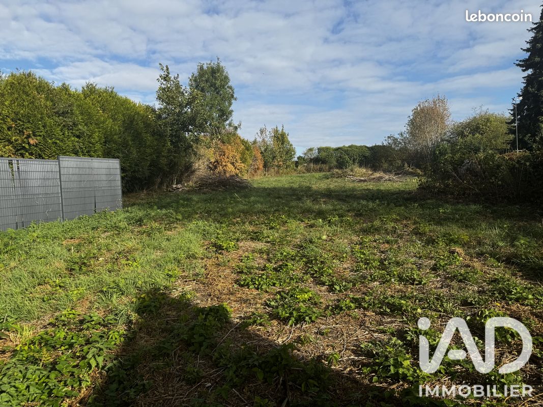 Terrain 1121 m² · à Boissy-le-Châtel · 1 121 m² · 107 000 €