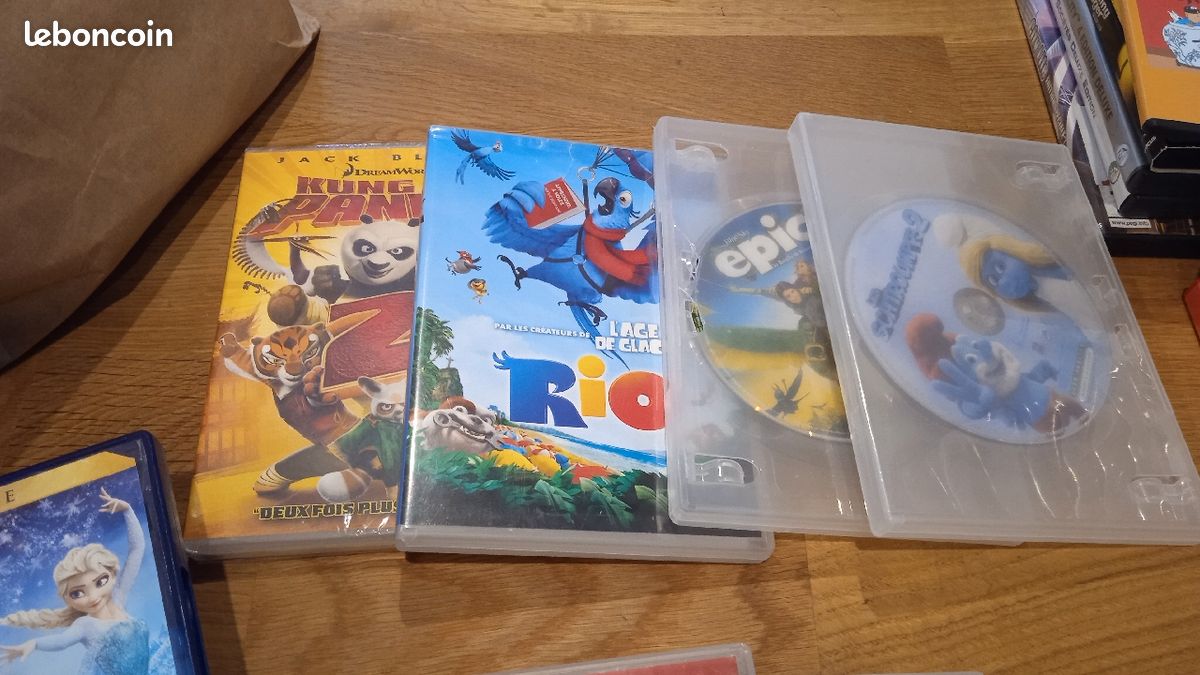 DVD film et dessins animés Mickey, oui oui, T'choupi, Rio, Schtroumpfs, ect (image 7)