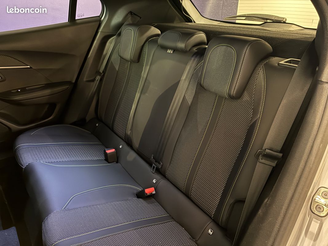 PEUGEOT 2008 1.2 Hybrid 136ch GT - 2024 - 13 500 km - CarPlay - Première main (image 10)