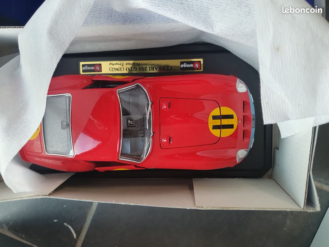 Ferrari 250 GTO-1962 1/24 Bande Italienne
