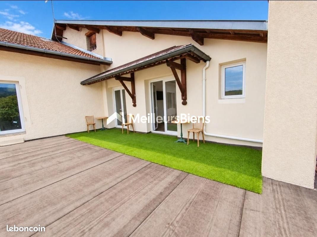 Maison 360 m² · à Échallon · 360 m² · 319 000 €