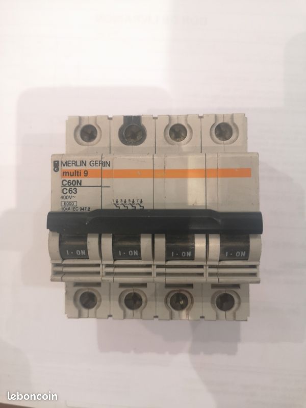 Disjoncteur modulaire Tri - Merlin Gerin - C60N - C63 (image 3)