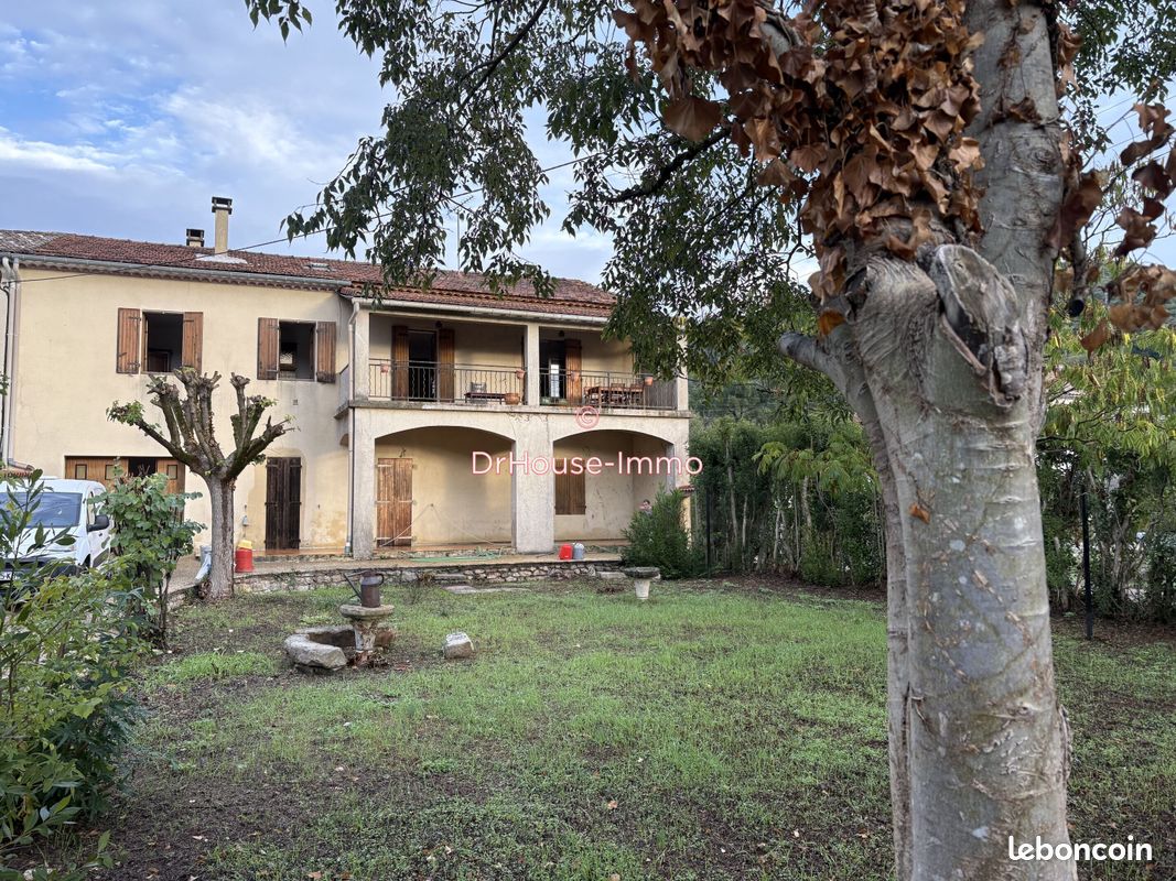 Maison 6 pièces 152 m² · à Saint-Florent-sur-Auzonnet · 152 m² · 220 000 €