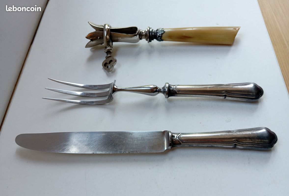 Service à Découper En Métal Argenté - Couteau 32.5cm & Fourchette 29cm - Vintage #1184