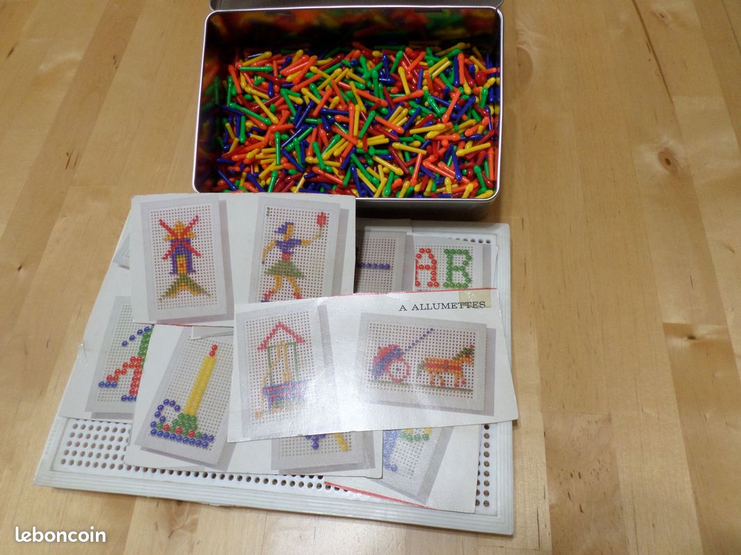MOSAÏQUE petits clous (image 1)