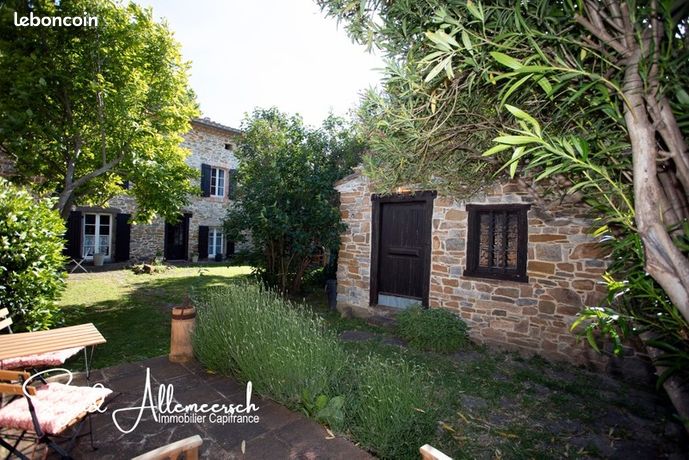 Maison 7 pièces 227 m²