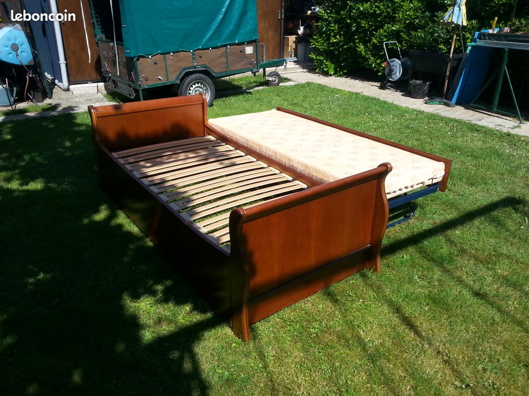 Vide Garage avec Lot de meubles et autres (image 2)