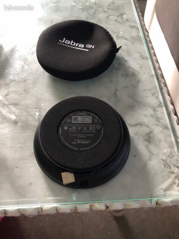 Enceinte de conection (image 1)