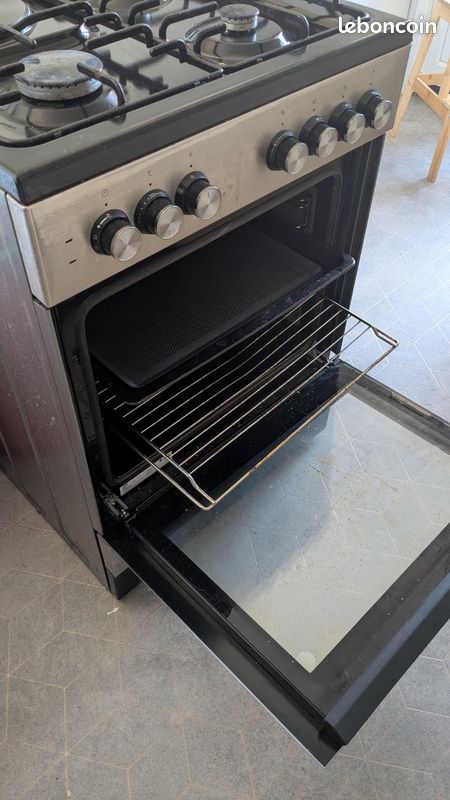 Joint De Moule De Porte Pour Cuisinière BEKO FSE6312GX - Neuf (peut Avoir De Petits Défauts D'usine)