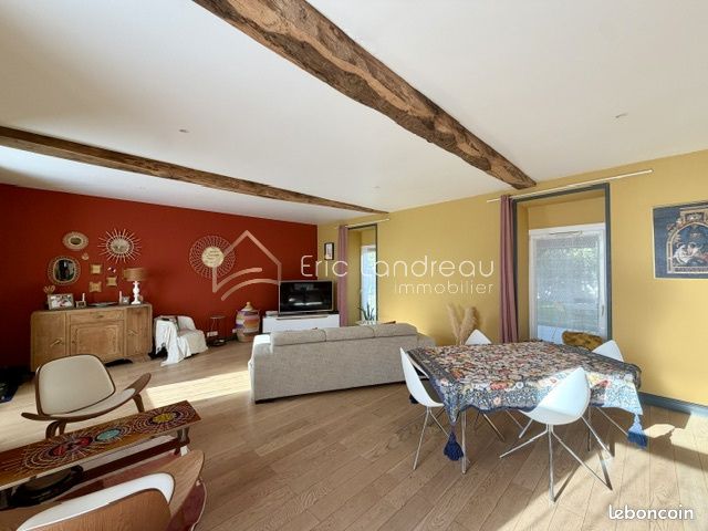 Maison 6 pièces 149 m² · à Saint-Julien-des-Landes · 149 m² · 320 000 €