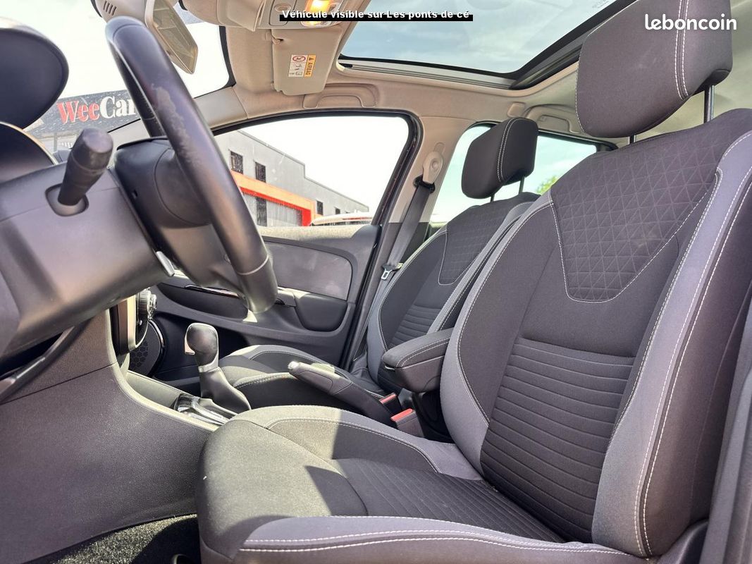 RENAULT CLIO Estate 120CH EDC Intens - Toit panoramique (image 10)
