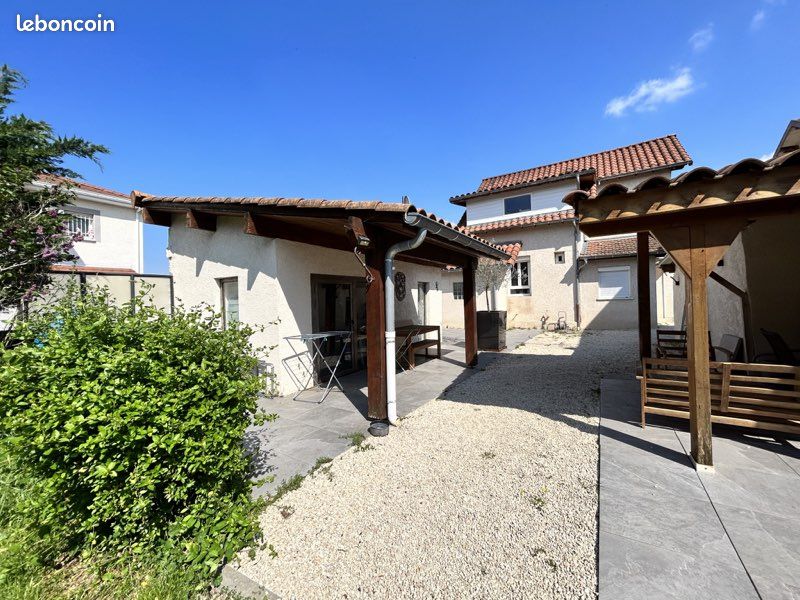 Maison 3 pièces 85 m² · à Pont-de-Chéruy · 85 m² · 271 000 €