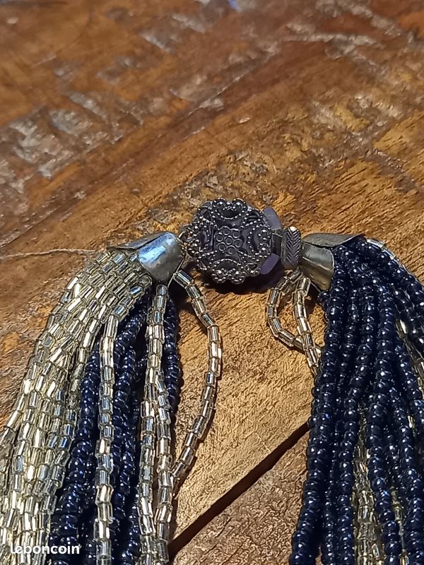 Collier Sautoir Vintage Doré Avec Perles De Verre Irisées - Bijou Rétro élégant