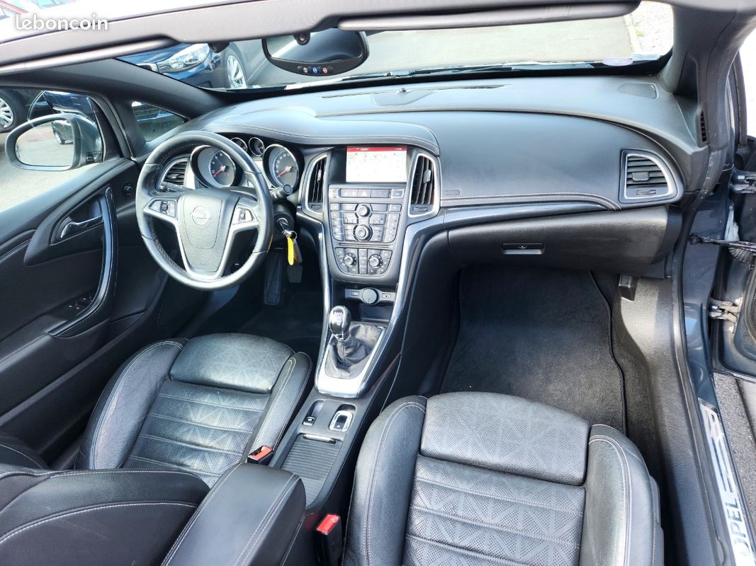 Opel cascada 1.4 turbo 140cv cosmo pack 1ere main 159000 kms (image 10)