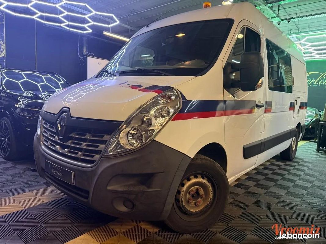 Renault Master Vu FOURGON 2.3 DCI 110 35 L2H2 GRAND-CONFORT I 7 PLACES - PRIX TTC (image 1)