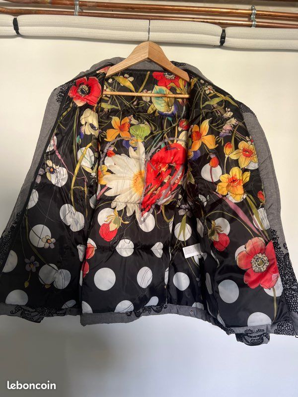 Doudoune Desigual, taille 44 (image 3)