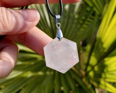 Collier Amitié Puzzle Cœur En Pierre Naturelle Hexagonale – Pendentifs Quartz Magnétiques Best Friend (Acier Inoxydable)
