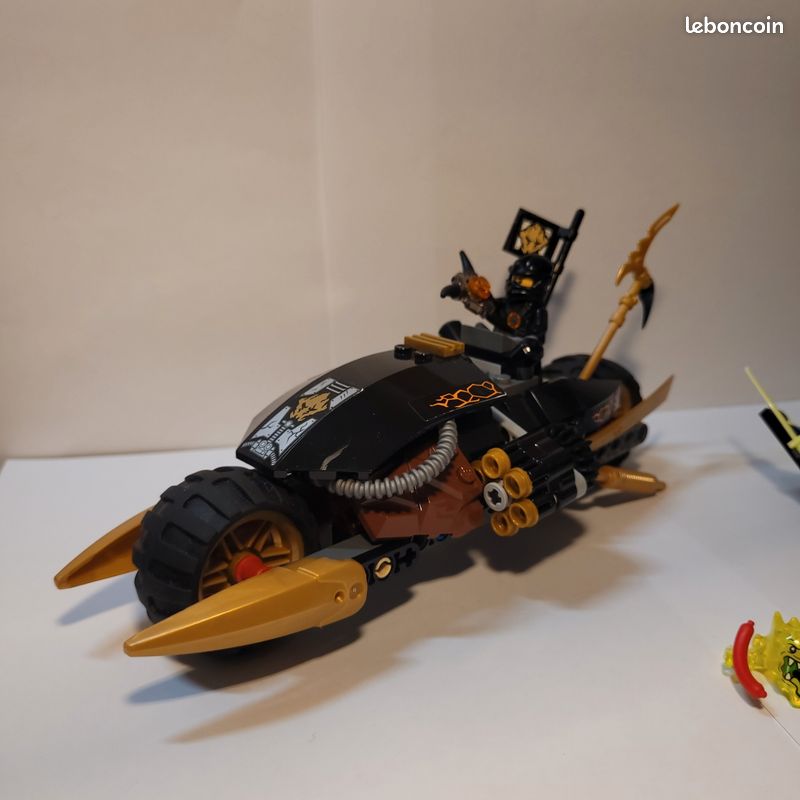 LEGO Ninjago 70733 Blaster Bike (image 7)