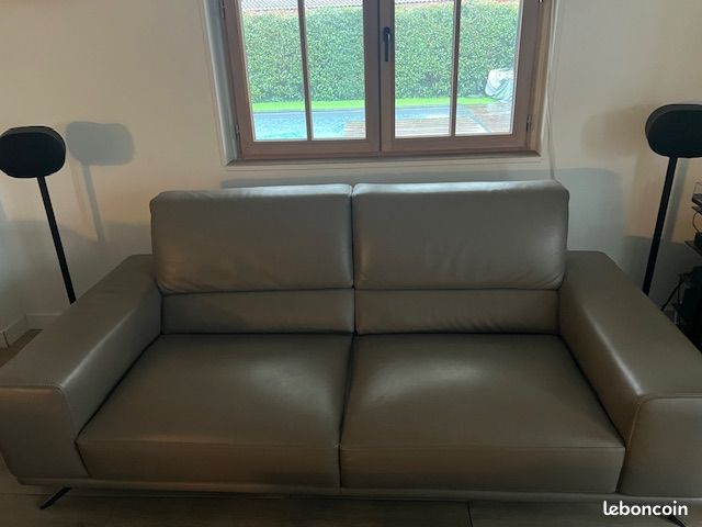 Canapé cuir 3 places Roche Bobois : Luxe et confort à la française