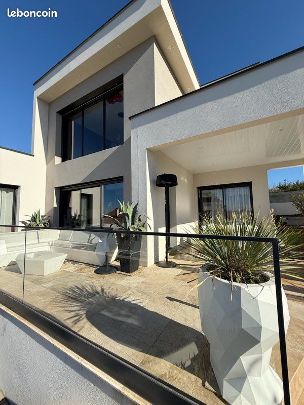 Maison 7 pièces 205 m² · à Aubière · 205 m² · 879 000 €