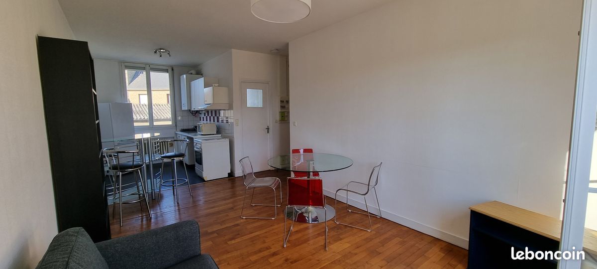 Appartement 2 pièces 47 m² · à Saint-Hilaire-du-Harcouët · 47 m² · 480 €/mois