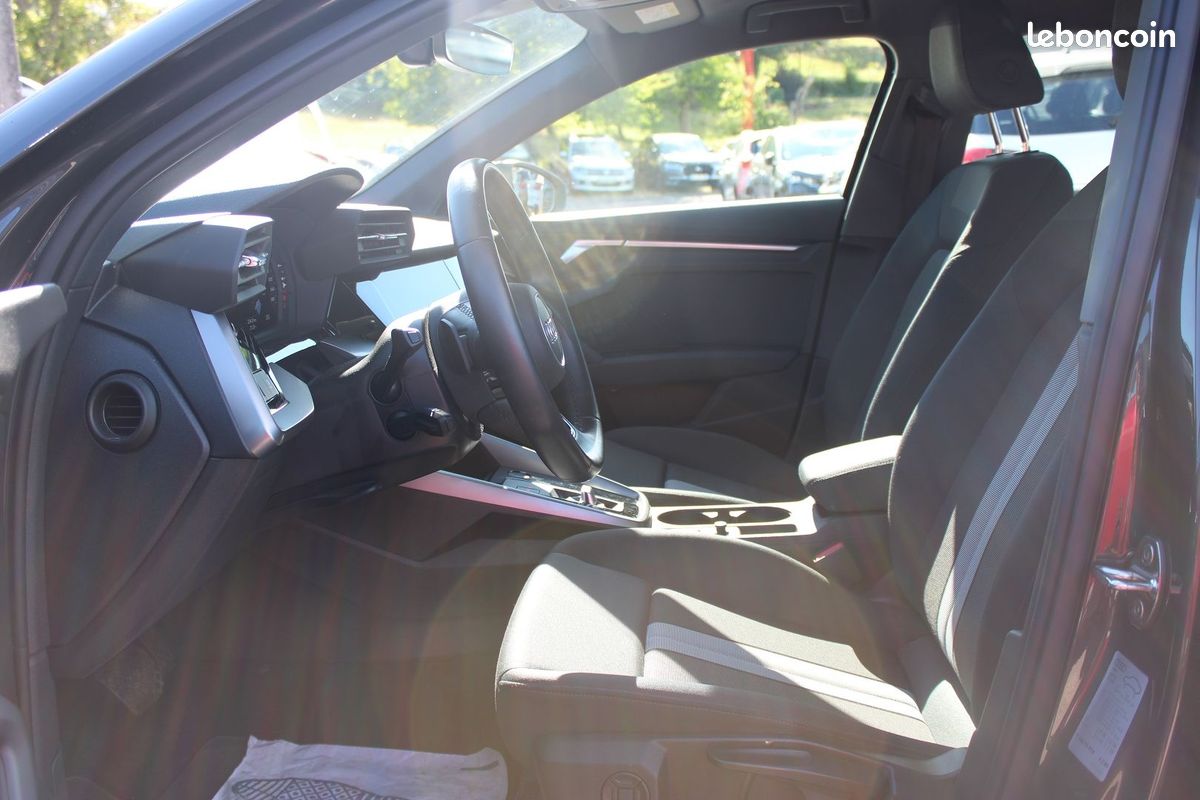 Audi A3 SPORTBACK 30 TFSI 110CV DESIGN S TRONIC 7 BVA ABS RÉGULATEUR ADAPTATIF FULL LEDS JA 17 ESP (image 8)