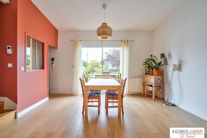 Maison 8 pièces 186 m²