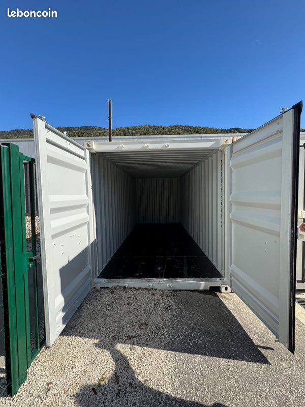 Parking 15 m² · à Sonnay · 15 m² · 150 €