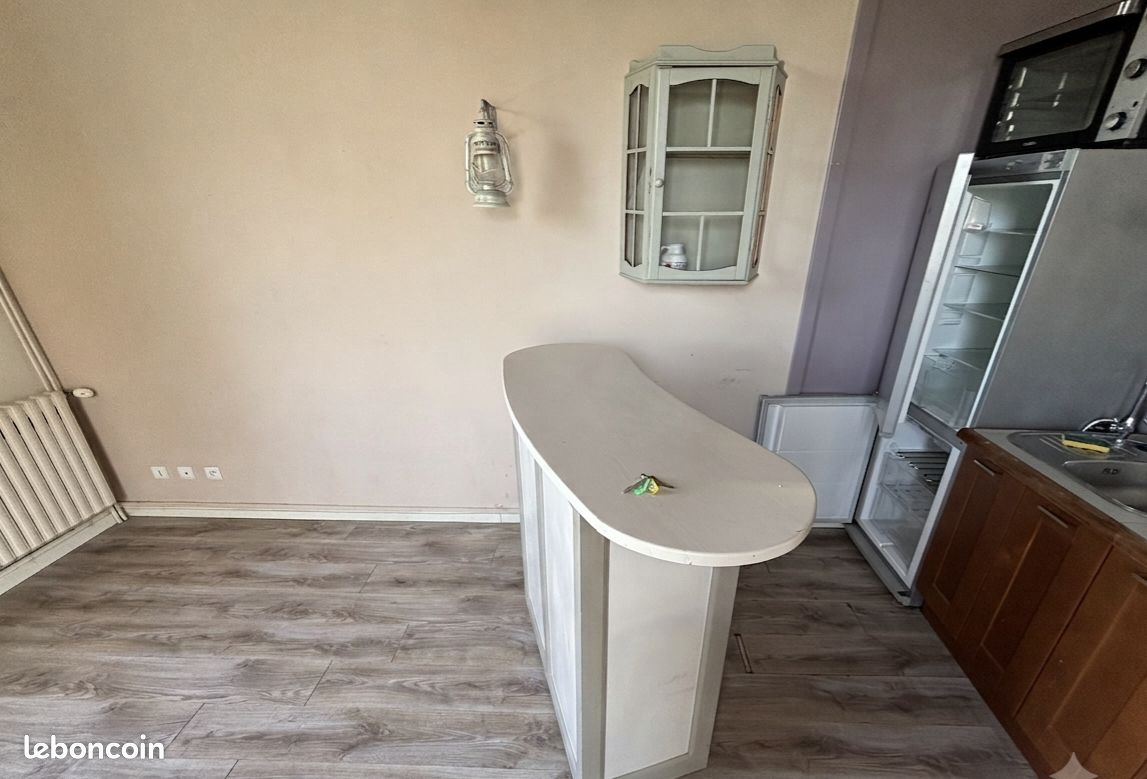 Appartement 3 pièces 40 m² · à Le Lion-d'Angers · 40 m² · 570 €