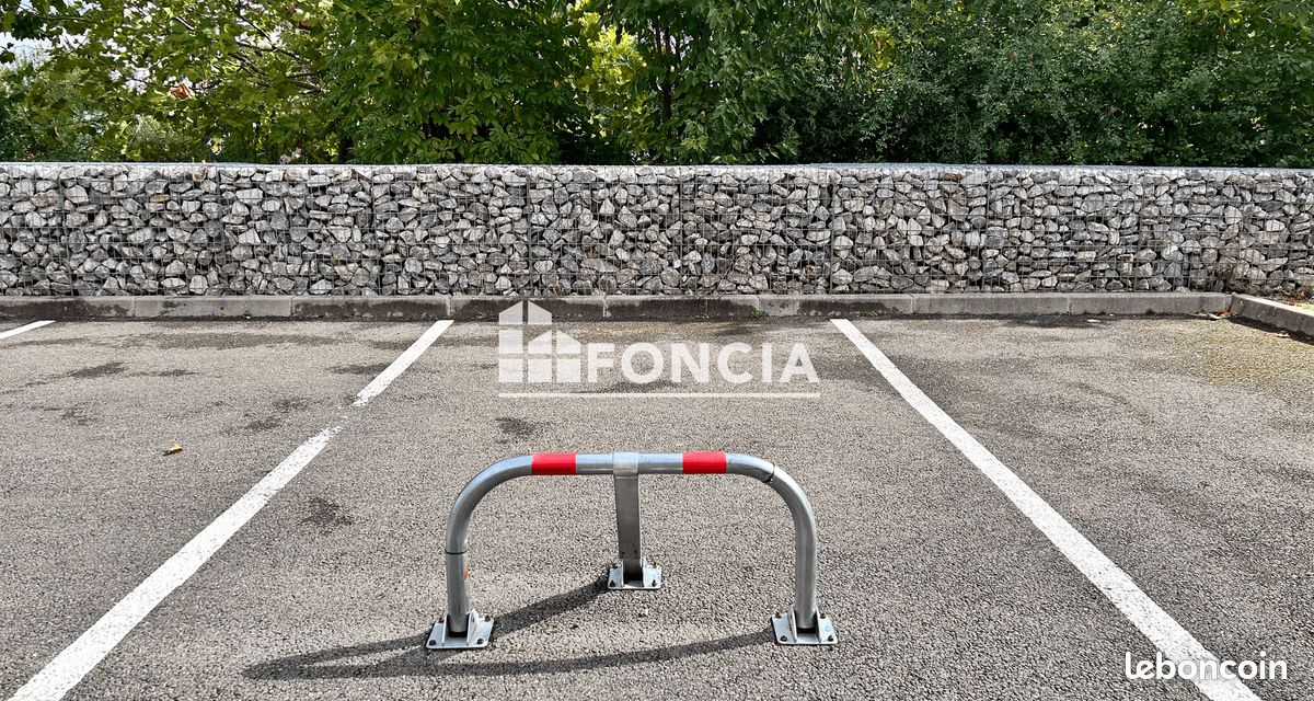 Parking 25 m² · à Louveciennes · 25 m² · 21 000 €