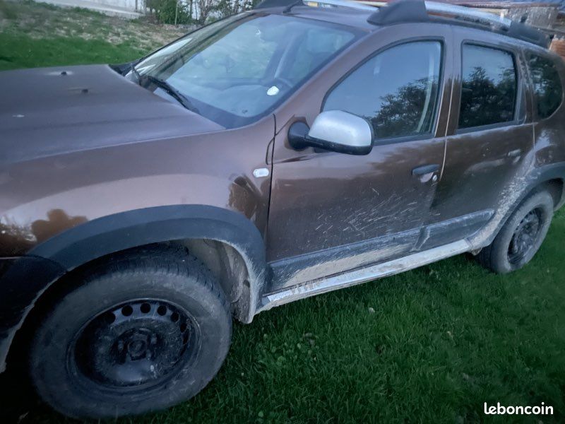 Duster 2011. 4x4 - Voitures