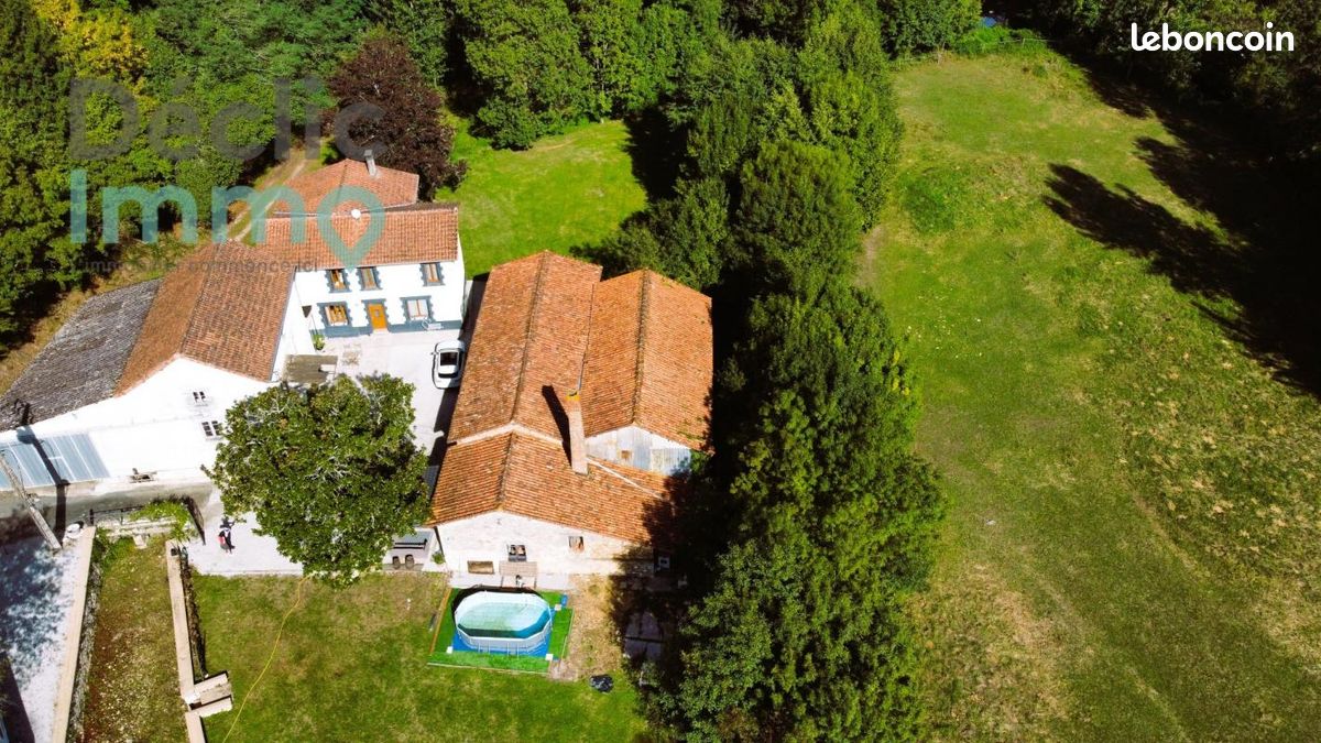 Maison 9 pièces 185 m² - Val-de-Bonnieure 16230 Sainte-Colombe (image principale 10)
