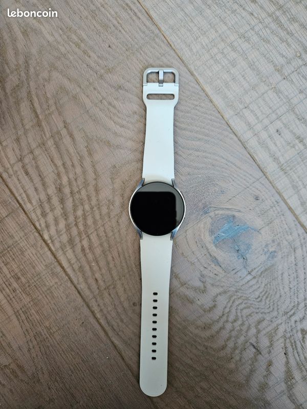 Galaxy Watch6 40mm crème + chargeur sans fil duo (image 3)